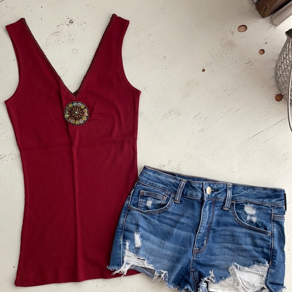 [ Avenue of the Stars Ribbed Jeweled Tank Top ] M
